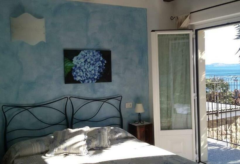 اتاق خانوادگی, B&b Il Feriolo