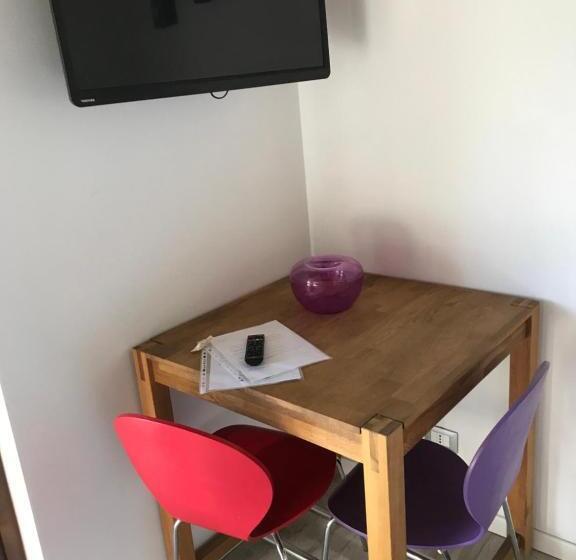 スタンダードルーム, B&b Rooms