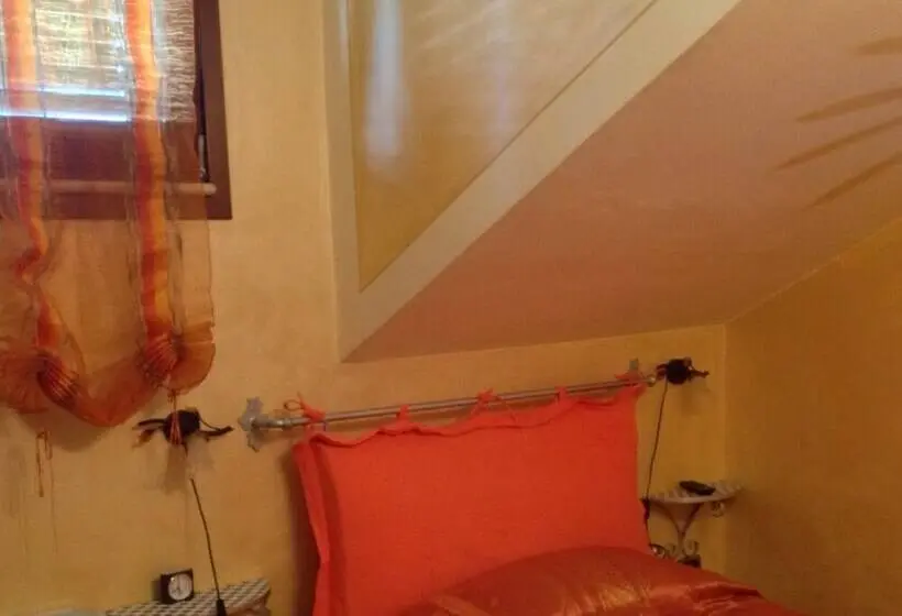 Basic-huone, B&b Torre In Langa