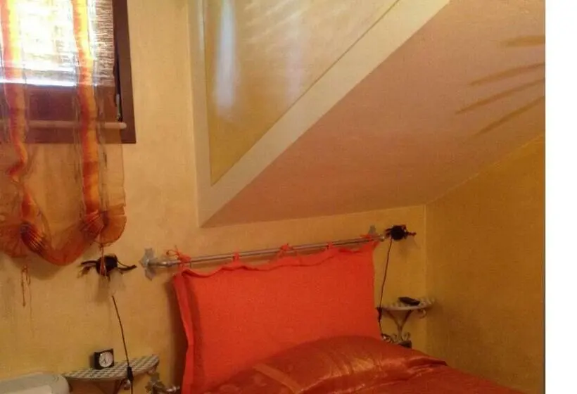 Basic-huone, B&b Torre In Langa