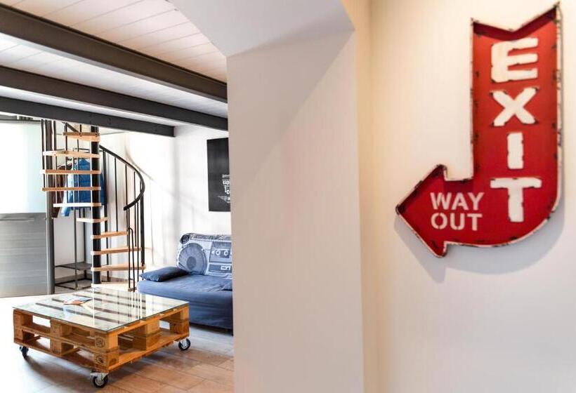 סטודיו דלוקס, Casabera