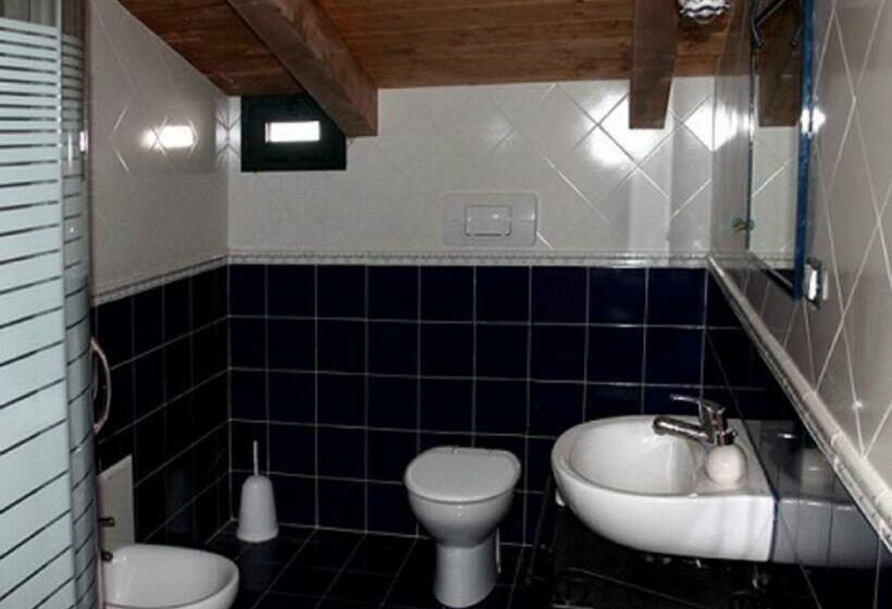 غرفة ديلوكس, Feudo Di Plutino