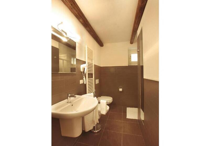 غرفة إقتصادية, Residenze Portacastello