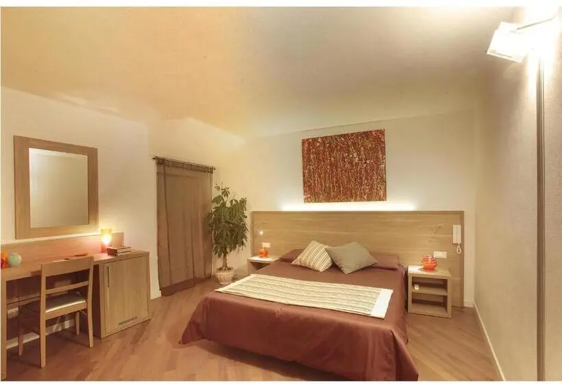 اتاق اکونومی, Residenze Portacastello