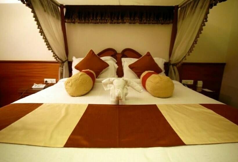 클럽 룸, Cenneys Gateway