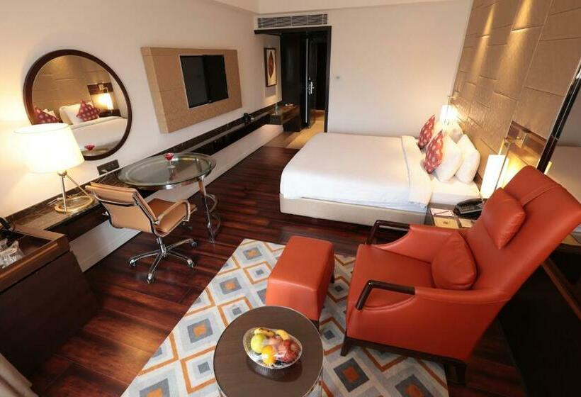 클럽 룸, Cenneys Gateway