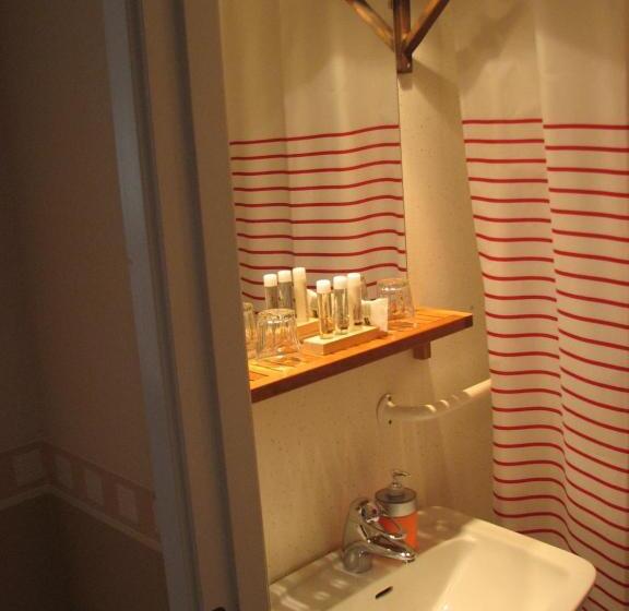 غرفة عائلية, Edsleskogs Wärdshus