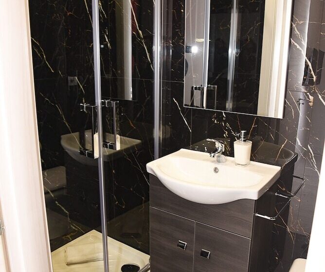 اتاق استاندارد, Kennedy