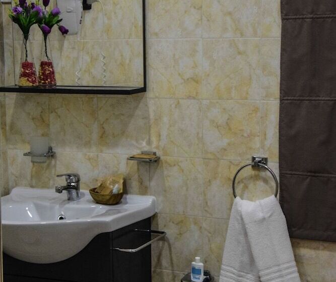 اتاق استاندارد, Kennedy