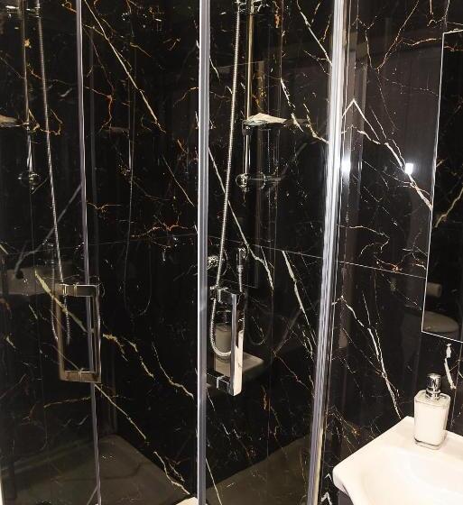 اتاق استاندارد, Kennedy