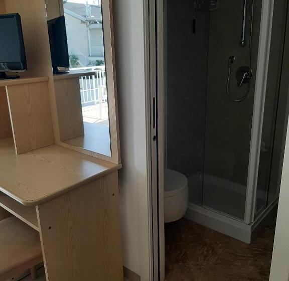 经济型三人房间, Matteo