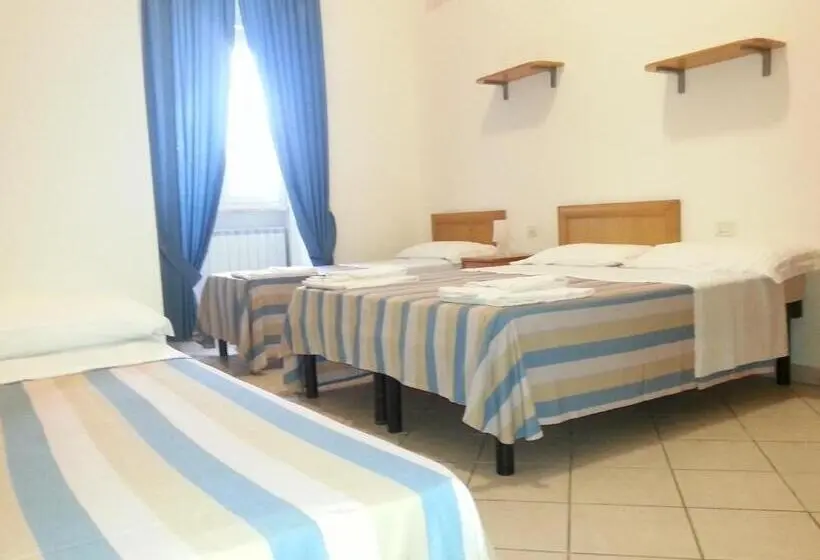 スタンダード4人部屋, Casa Per Ferie Sacro Cuore