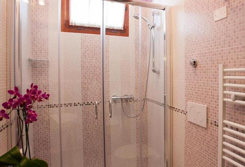 חדר סטנדרט טריפל חדר רחצה חיצוני, Active Life Exclusive B&b