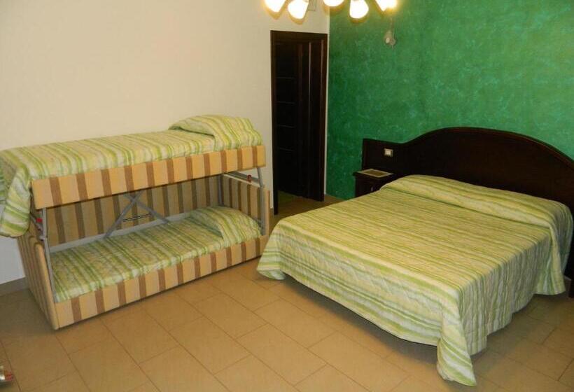 חדר משפחתי, Baia Santa Margherita B&b