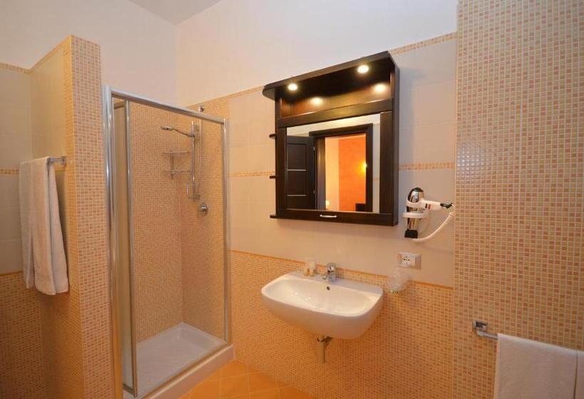 חדר משפחתי, Baia Santa Margherita B&b