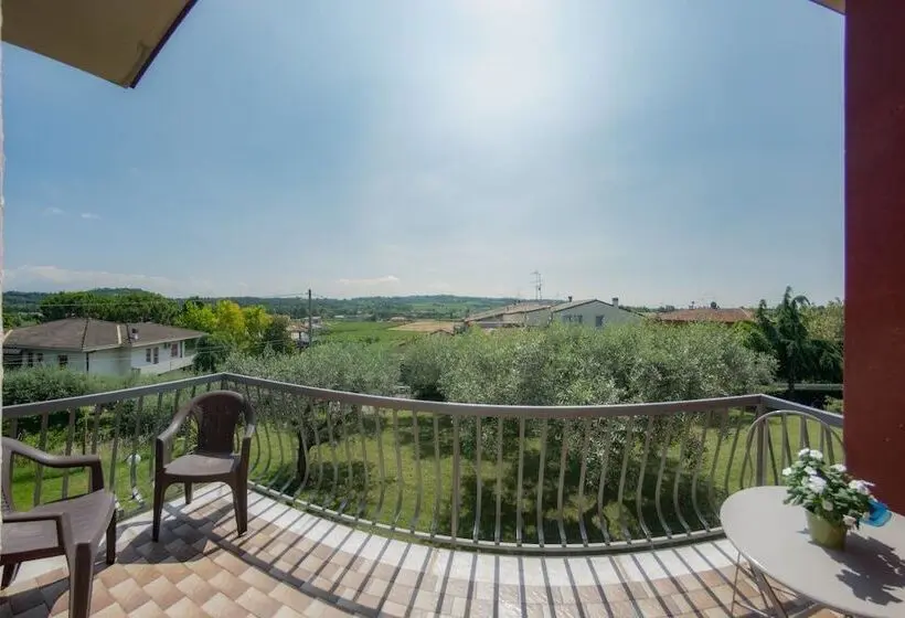 ロイヤルルーム, B&b Il Tramonto