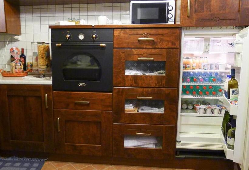 غرفة قياسية مع حمام خارجي, B&b Ottocento