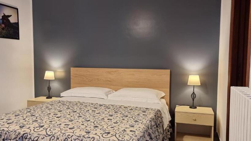 استودیوی استاندارد, B&b Villa Refe