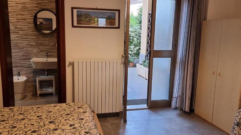 إستوديو قياسى, B&b Villa Refe