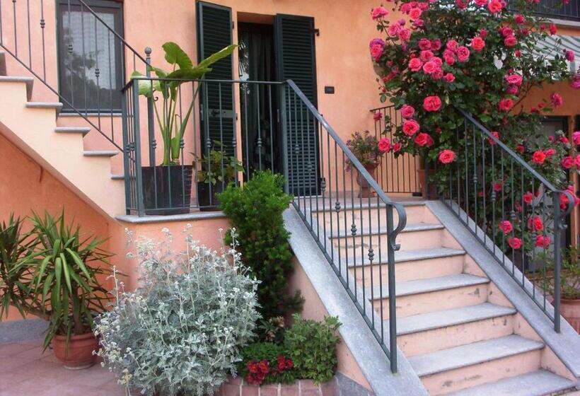 스탠다드 발코니 룸, Bed&breakfast La Siepe