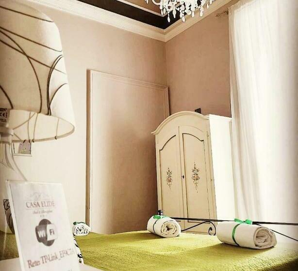 غرفة قياسية ثلاثية, Casa Elide