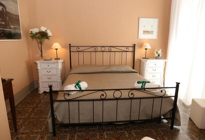 غرفة قياسية, Casa Elide