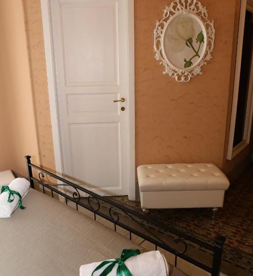 غرفة قياسية, Casa Elide