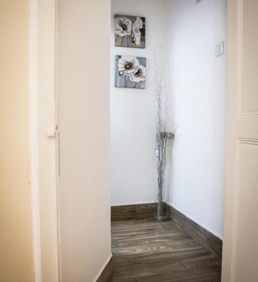 غرفة قياسية, Casa Elide