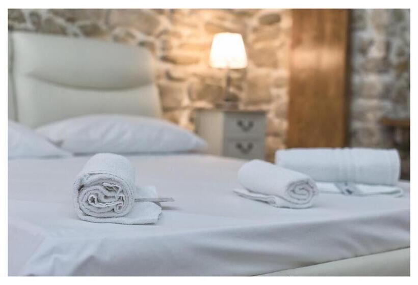 四人标准间, Dependance Ludovica