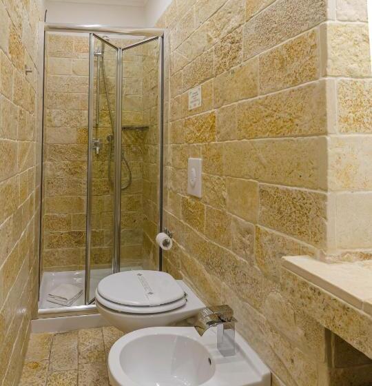 四人标准间, Dependance Ludovica