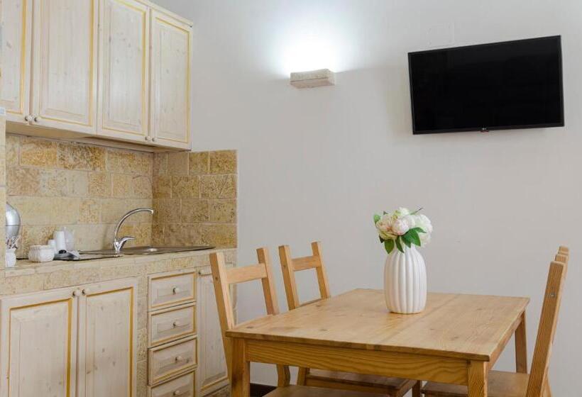 四人标准间, Dependance Ludovica