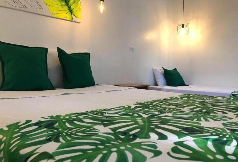 Номер Стандарт Трехместный, Freddy`s Place B&b