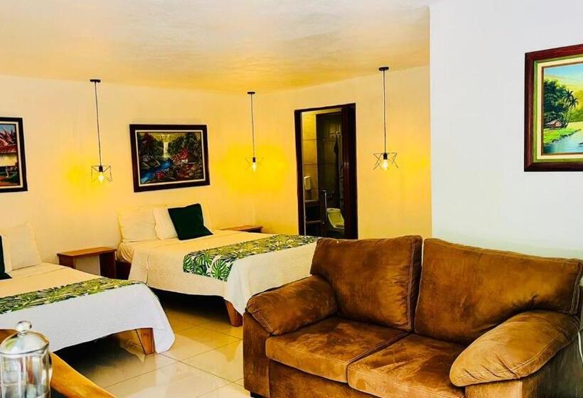 Семейный Номер, Freddy`s Place B&b