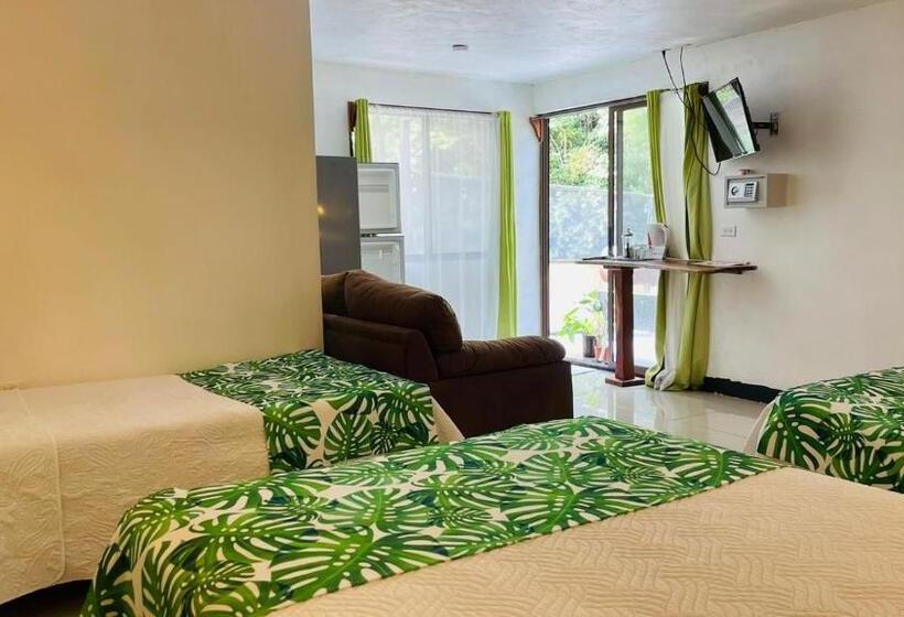 Семейный Номер, Freddy`s Place B&b