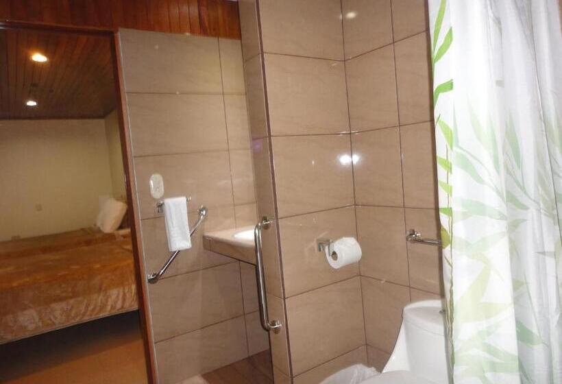 Семейный Номер, Freddy`s Place B&b