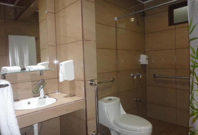 Семейный Номер, Freddy`s Place B&b