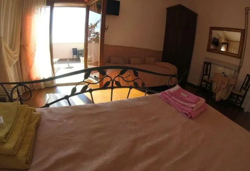 テラス付きスタンダードルーム, Guest House Villa Di Judighes