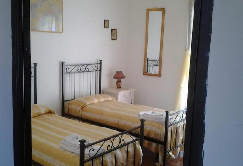 Семейный Номер, Guest House Villa Di Judighes