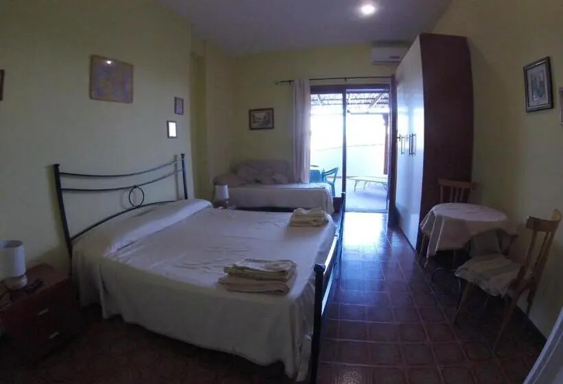 スタンダードインサイドビュールーム, Guest House Villa Di Judighes