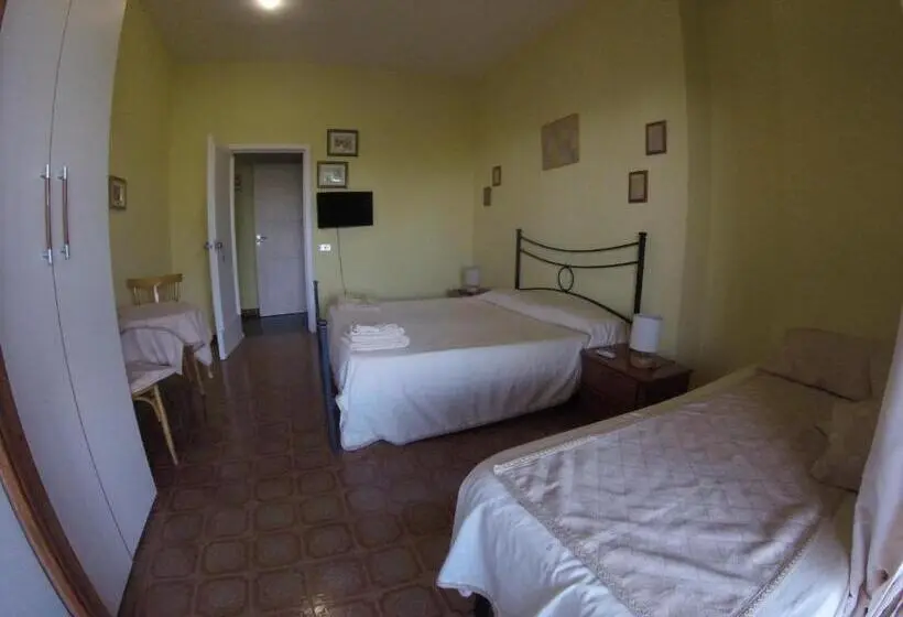 スタンダードインサイドビュールーム, Guest House Villa Di Judighes
