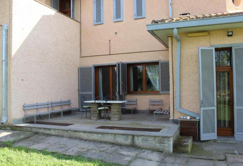 Дом 2 Спальни, Guest House Villa Di Judighes