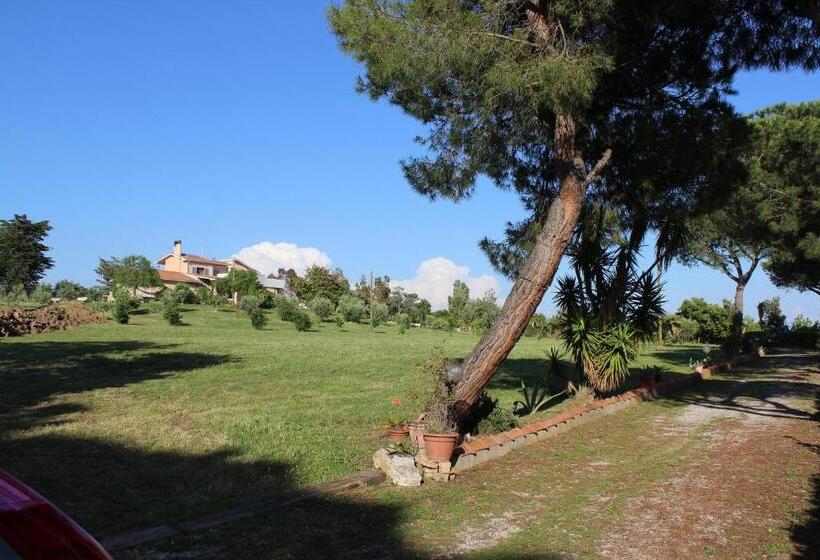 Дом 2 Спальни, Guest House Villa Di Judighes