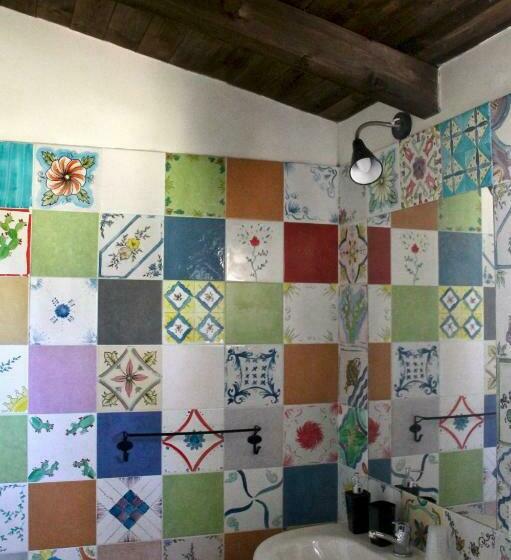 חדר משפחתי, La Petrusa