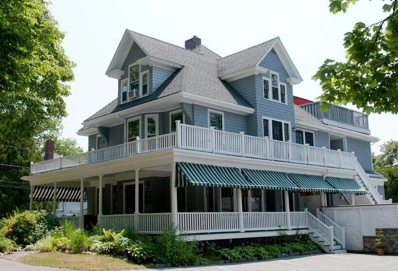 جناح سرير كينج, Lindenwood Inn