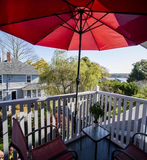 غرفة قياسية سرير كينج, Lindenwood Inn