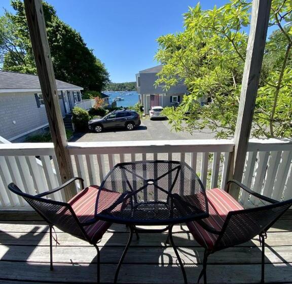 غرفة قياسية سرير كينج, Lindenwood Inn