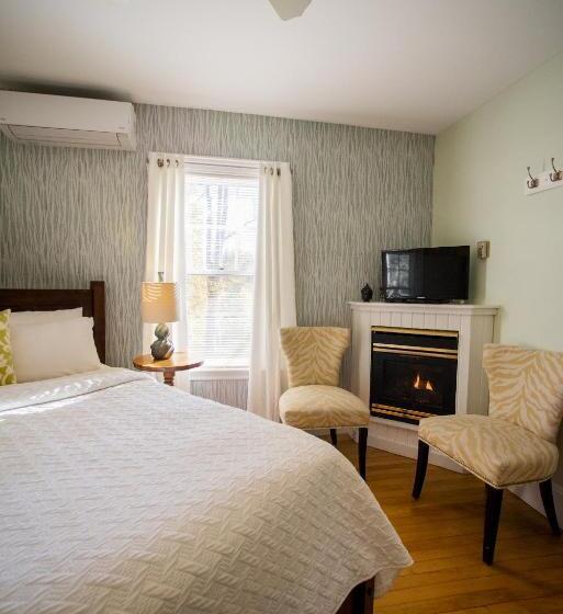 Номер Стандарт, Lindenwood Inn
