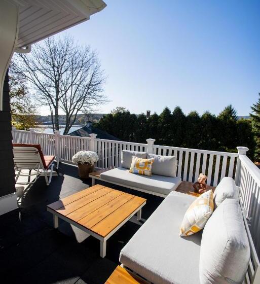 جناح سرير كينج, Lindenwood Inn