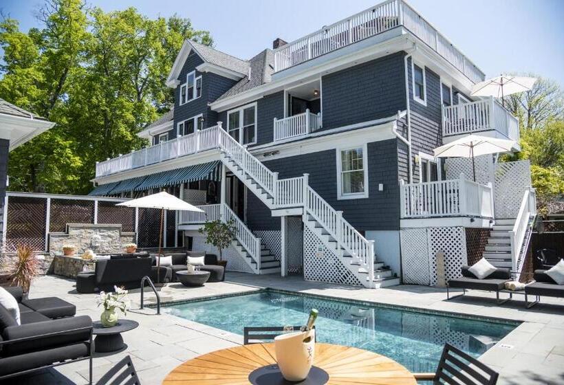 غرفة قياسية سرير كينج, Lindenwood Inn