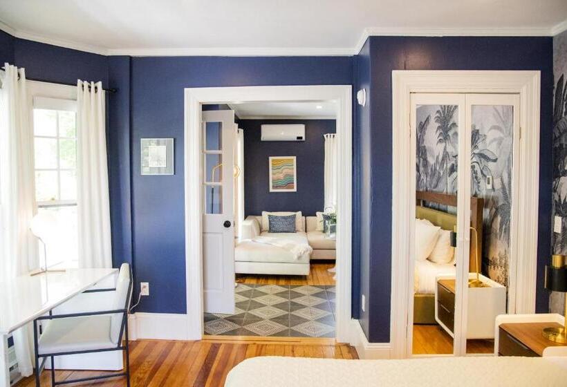 جناح سرير كينج, Lindenwood Inn